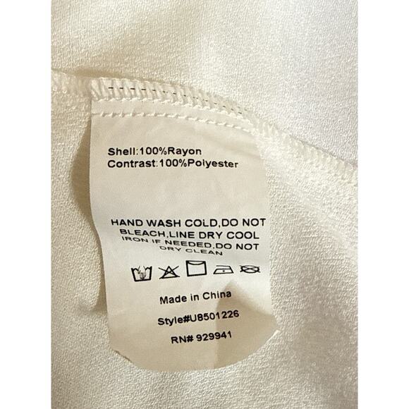 Suzanne Betro Women's Crochet Cold Shoulder Swing Blouse Size XL White NWOT - Picture 7 of 7